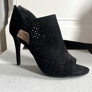 Peep Toe Black Heels